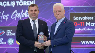 Genç beyinlerin sosyal sorunlara bakışını değiştiren festivalde BARÜ rüzgarı: Rekor başvuruyla zirveye yerleştiler