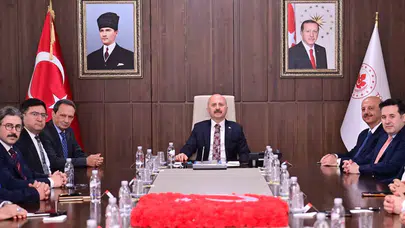 Aydın’da yeni dönem mesaisi: Vali Varol’dan mülki idare amirlerine hizmet talimatı