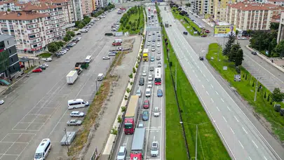 Kurban Bayramı yollara döküldü: Karadeniz rotasında kilometrelerce araç kuyruğu