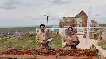 3 bin yıllık tarihe lezzet yolculuğu: Zerzevan Kalesi'nde Roma sofraları yeniden kuruldu