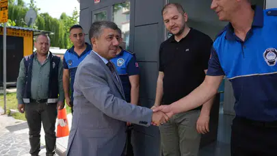 Düzce'de bayram mesaisi: Başkan Yardımcısı Günden sahadaki ekipleri yalnız bırakmadı