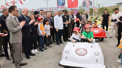 Geleceğin sürücüleri Menemen'de yetişiyor: Trafik bilinci oyunla başlıyor