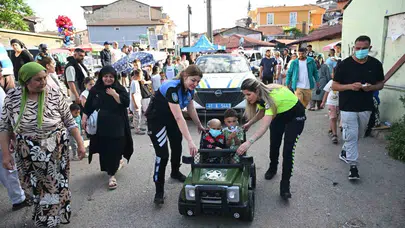 Minik Halime’nin en büyük hayali gerçek oldu: Polis ekipleri bayramı onunla kutladı
