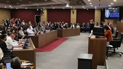Kütahya'da bütçe krizi: Meclis'ten kesin hesap raporuna vize çıkmadı