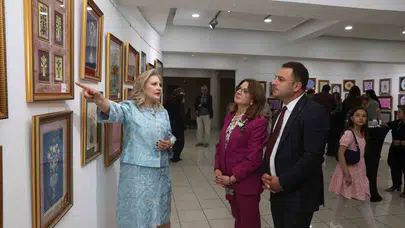 Geleneksel sanatlar Konak Kültürevi’nde hayat buldu: Bir yıllık emeğin meyveleri sergileniyor