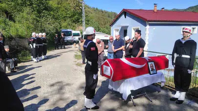 Veda vakti: Kıbrıs’ın kahraman gazisi Bartın’da dualarla uğurlandı