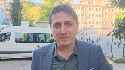 Barış Manço ruhu okul sahnesinde: Sosyal medyayı büyüleyen müdürden ilk açıklama