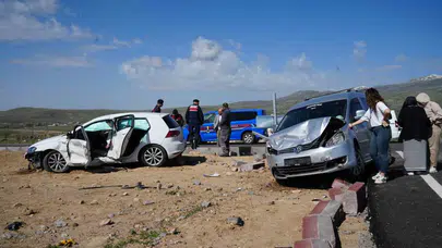 Niğde yolunda can pazarı: İki araç kafa kafaya çarpıştı, 7 kişi hastanelik oldu