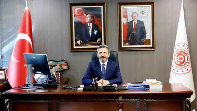 Modern dünya değerlerini kaybediyor: Bakan Yardımcısı Aydın'dan küresel çöküş uyarısı
