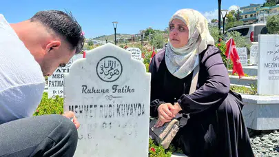 Hatay’da bayram burukluğu: Gözyaşları deprem şehitlerinin başında dindi