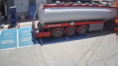 Fethiye’yi sarsan tanker yangınında dehşet anları kamerada: Alevler bir anda sardı