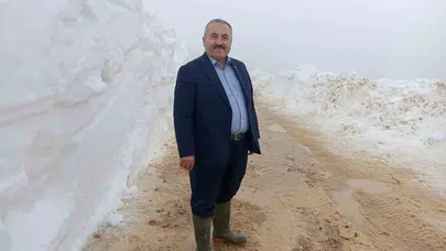 Takvimler baharı gösterse de Giresun’un zirvelerinde kış hüküm sürmeye devam ediyor: 2 metrelik kar duvarlarını aşıyorlar