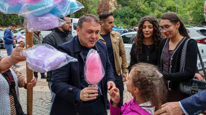 Bilecik’te bayram coşkusu: Vali Sözer manevi iklimde vatandaşla buluştu