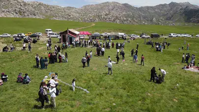 Doğanın kalbinde iki gün: Adıyaman’da ters laleler için buluştular
