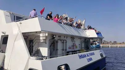 İzmir’de deniz keyfi bayramla başlıyor: İZDENİZ’den Urla ve Mordoğan rotası