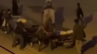 Adana'da vicdanları sızlatan anlar: Savunmasız hayvanlara kırbaçlı saldırı