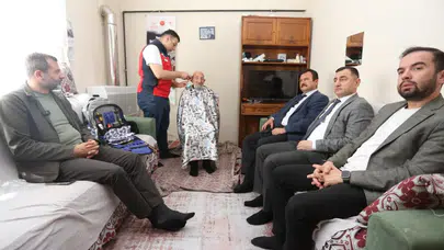 Gürsu’da bayram bereketi: İhtiyaç sahiplerinin yüzü güldü, büyükler unutulmadı