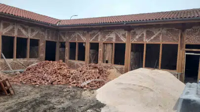 Emet’in kalbi yeniden atacak: Tarihi handa restorasyon süreci hız kazandı