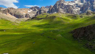 Bulutların zirvesinde bir masal: Kemah’ın gizli bahçesi keşfedilmeyi bekliyor