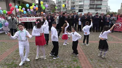 Sinop’ta engeller sevgiyle aşıldı: Farkındalık yürüyüşüyle başlayan hafta renkli görüntülere sahne oldu