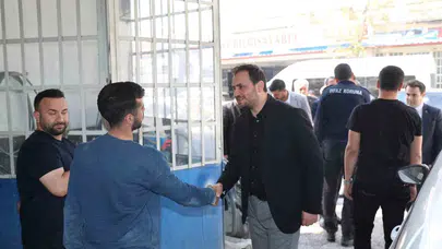 Elazığ’da 1 Mayıs mesaisi: AK Parti heyeti sanayi sitesinde emekçilerle buluştu