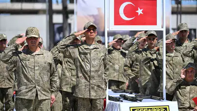 Üniforma giyip yemin ettiler: 72 özel gencin bir günlük askerlik hayali gerçek oldu