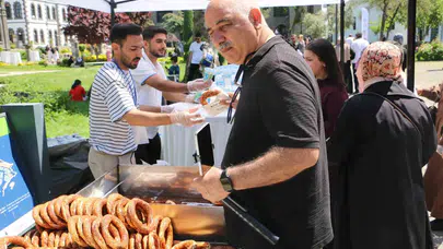 Diyarbakır’da Anneler Günü coşkusu: Tarihi surların gölgesinde unutulmaz gün
