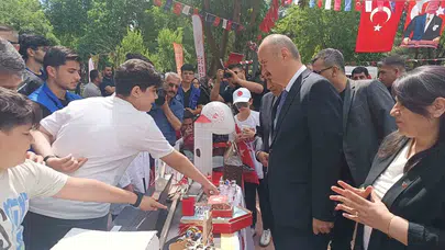 Batman'da 19 Mayıs coşkusu: Gençler kurtuluş meşalesini gururla taşıdı