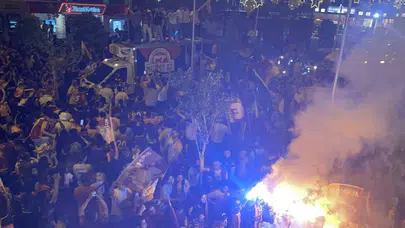 Osmaniye’de şampiyonluk gecesi: Sokaklar sarı-kırmızıya boyandı