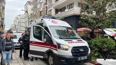 Sinop’ta korkutan kaza: Yol çalışması sırasında geri manevra yapan araç yayaya çarptı