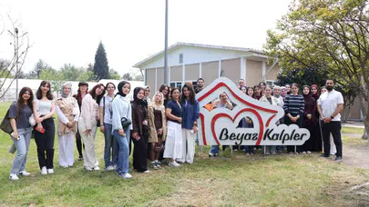 Sınıfın ötesinde gerçek hayat dersi: Sosyal hizmetin mutfağına girdiler