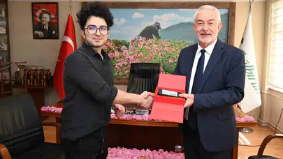 40 milyonluk dev kitle Isparta gülünü keşfedecek: Fenomen isim rotasını güller diyarına çevirdi