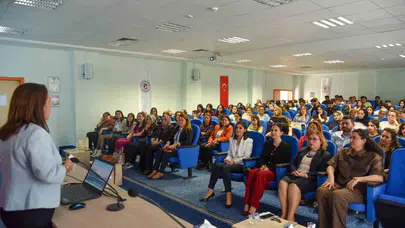 Sağlık ordusunun gizli kahramanları BŞEÜ’de buluştu: Hemşirelik mesleğinin geleceği masaya yatırıldı