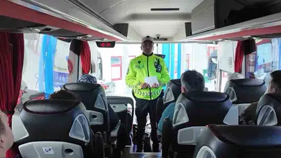 Sinop’ta yolculara hayati dokunuş: Emniyet kemeri uyarısı