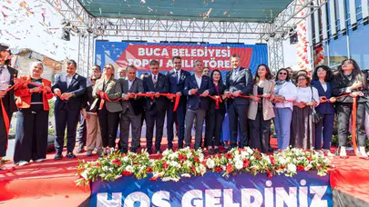 Özgür Özel’den İzmir’de hodri meydan: Sandığı koy, gel karşımızda aday ol