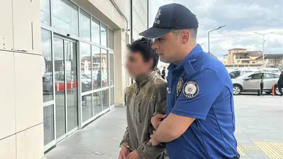 Burdur’da pes dedirten olay: Önce taksi çalmaya kalkıştı, ardından kendi evini ateşe verdi
