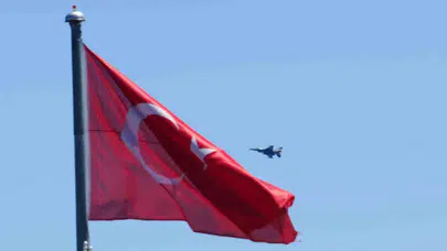 Samsun semalarında nefes kesen prova: SOLOTÜRK 19 Mayıs için hazır