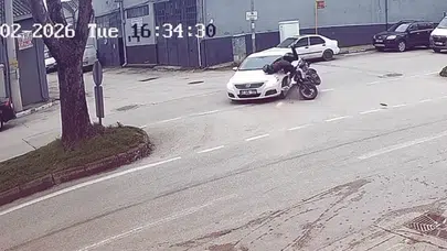 Bursa’da dehşet anları: Kavşakta motosikletliyi böyle biçti