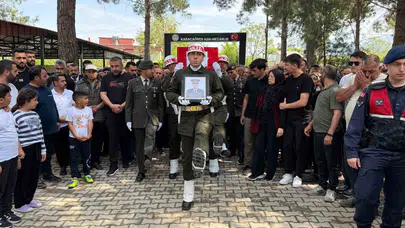 Kahraman astsubaya veda: Kanser mücadelesini kaybeden Rafık Saçmalı son yolculuğuna uğurlandı