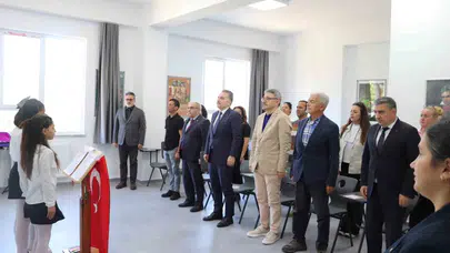 Edremit’te yabancı dil seferberliği: Hayırsever desteğiyle modern laboratuvar dönemi