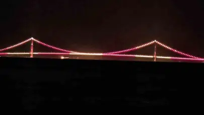 Boğaz’ın incisi şampiyonluk için ışıldadı: 1915 Çanakkale Köprüsü'nde sarı-kırmızı şölen