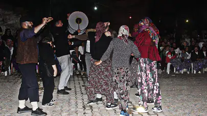 Modern dünyada unutulmaya yüz tutan gelenekler Muratlar köyünde direniyor: 82 yıllık bayram coşkusu
