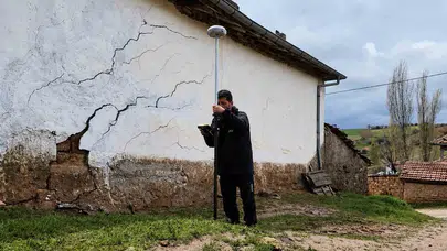 Kırıkkale’de toprak alarm veriyor: Derekışla köyünde heyelan kabusu