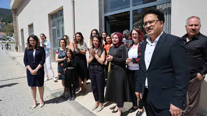 Başkan Arslan’dan vefa dolu Anneler Günü: Eğitim neferine moral ziyareti