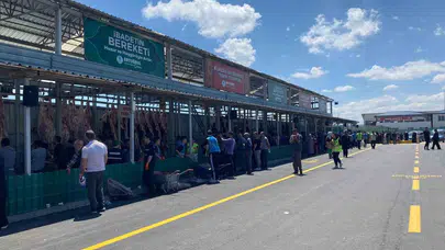 Kurban telaşı yerini huzura bıraktı: Pursaklar’da bayram sabahı ikramlı hizmet