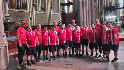 Almanya’da ay-yıldızlı gurur: Down Sendromlular Futsal Milli Takımı zirveye ambargo koydu