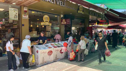 Aydın’da bayram bereketi: Çarşı ve pazarlarda adım atacak yer kalmadı