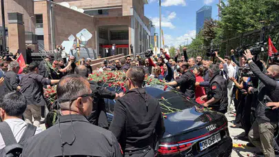 Kılıçdaroğlu’na bayram mesaisi: Genel Merkez’de coşkulu karşılama