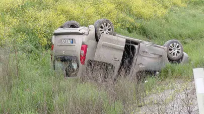Bolu’da yağmurlu sabah: Otomobil takla attı, iki kişi hastanelik oldu