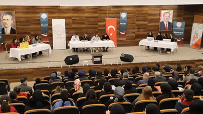 Eğitimde büyük tartışma: İyi insan mı, meslek sahibi mi?